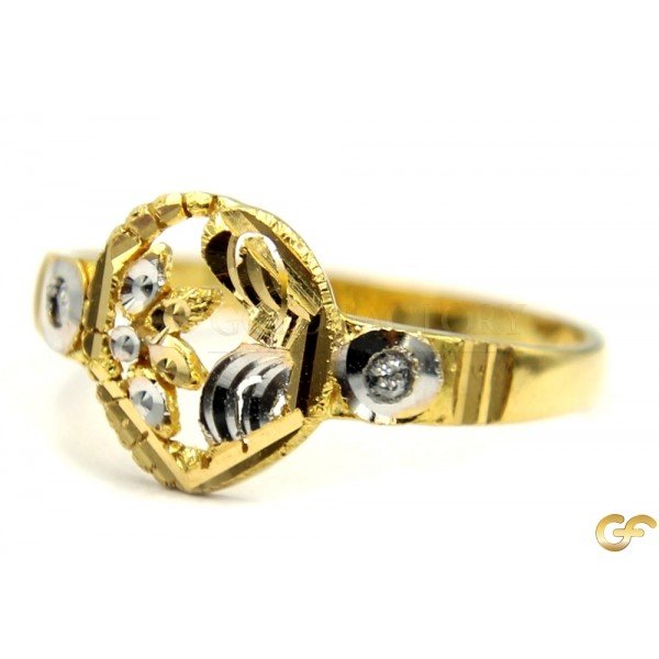 Lovely Two Toned Ladies Ring