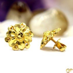 Glamorous Floral Round Tops/Studs with Highly Polished and Matte Detailing