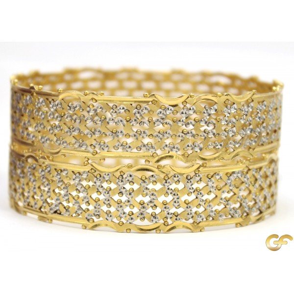 Two Toned 22ct Gold Pair of Wide Bangles