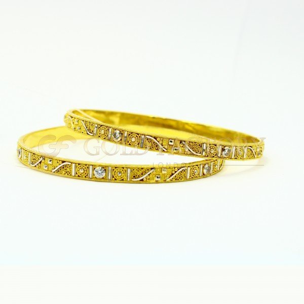 22ct Pair of Gold Bangles