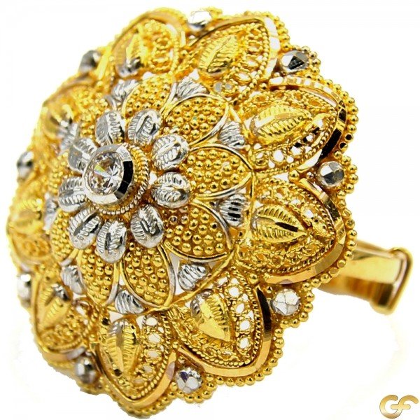 Grand Two Toned Floral Ladies Ring