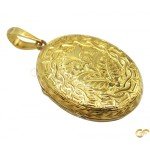 Intricately Detailed Large Oval Shaped Locket