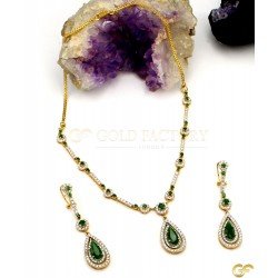 Regal 18ct Yellow Gold Necklace Set with Green and White CZ Detailing