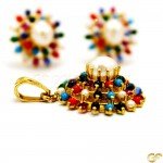 Stunning Precious Stones Pendant Set