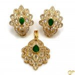 Precious Emerald Pretty Pendant Set