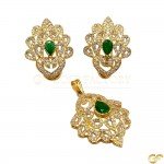 Precious Emerald Pretty Pendant Set