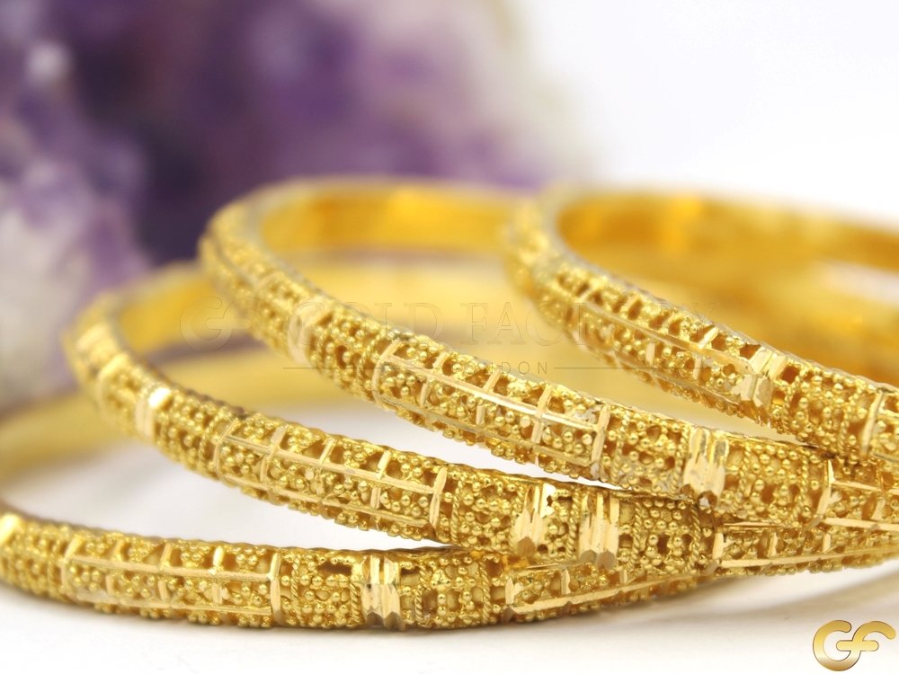 Beautiful Set of 4 Bangles