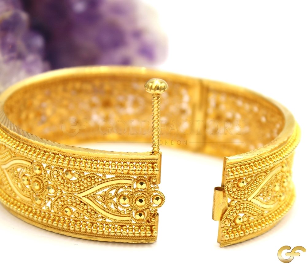 22ct Screw wide Bangle