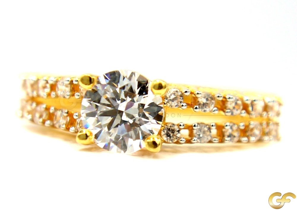 Beautiful Double Shouldered Gold Ring