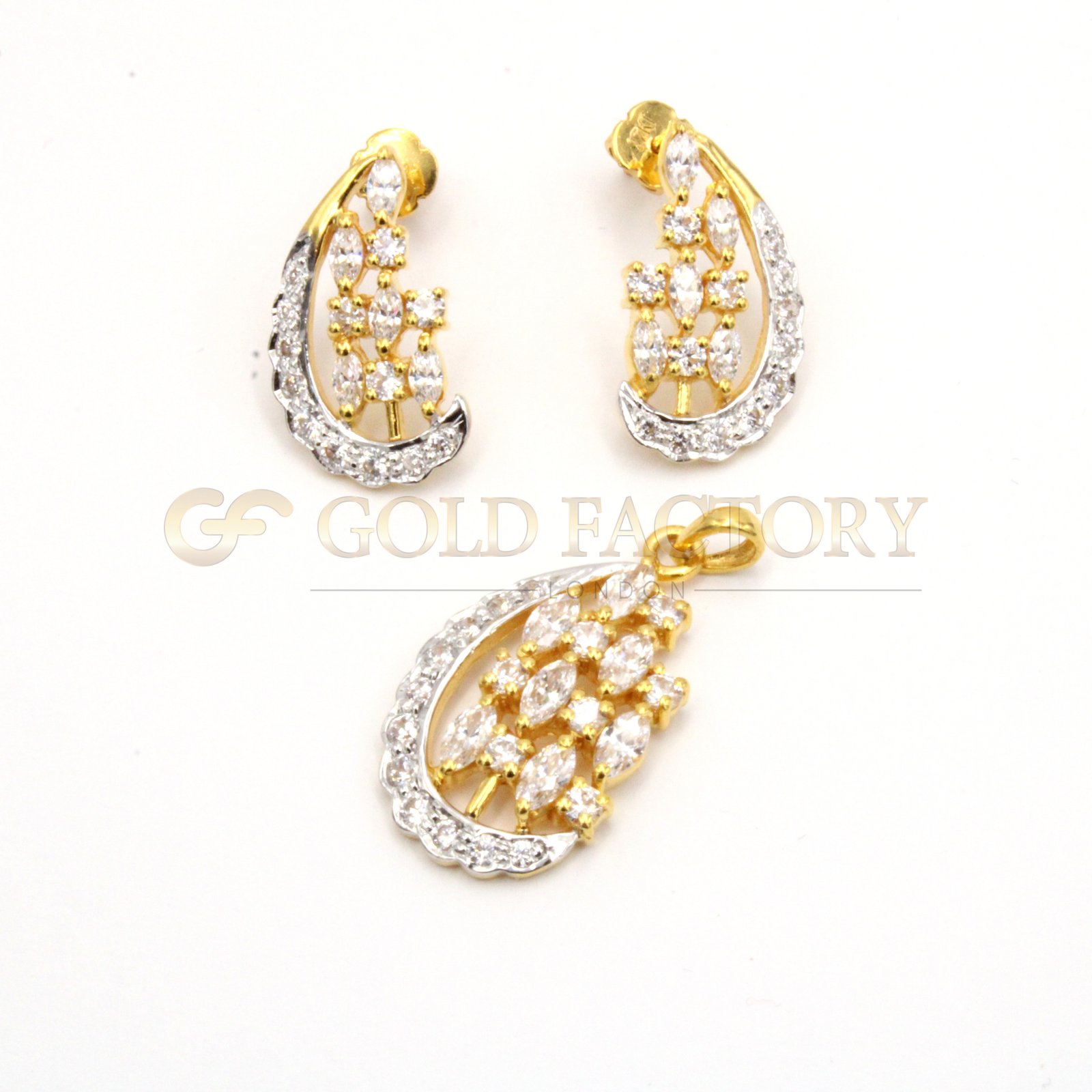 22ct Gold Pendant Set