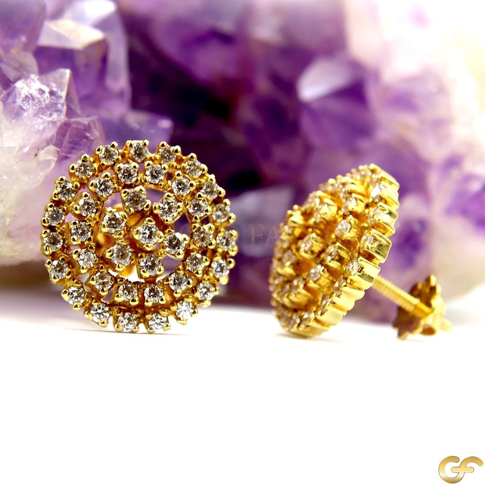 Exquisite Round Tops with Magnificent CZ Stone Decoration
