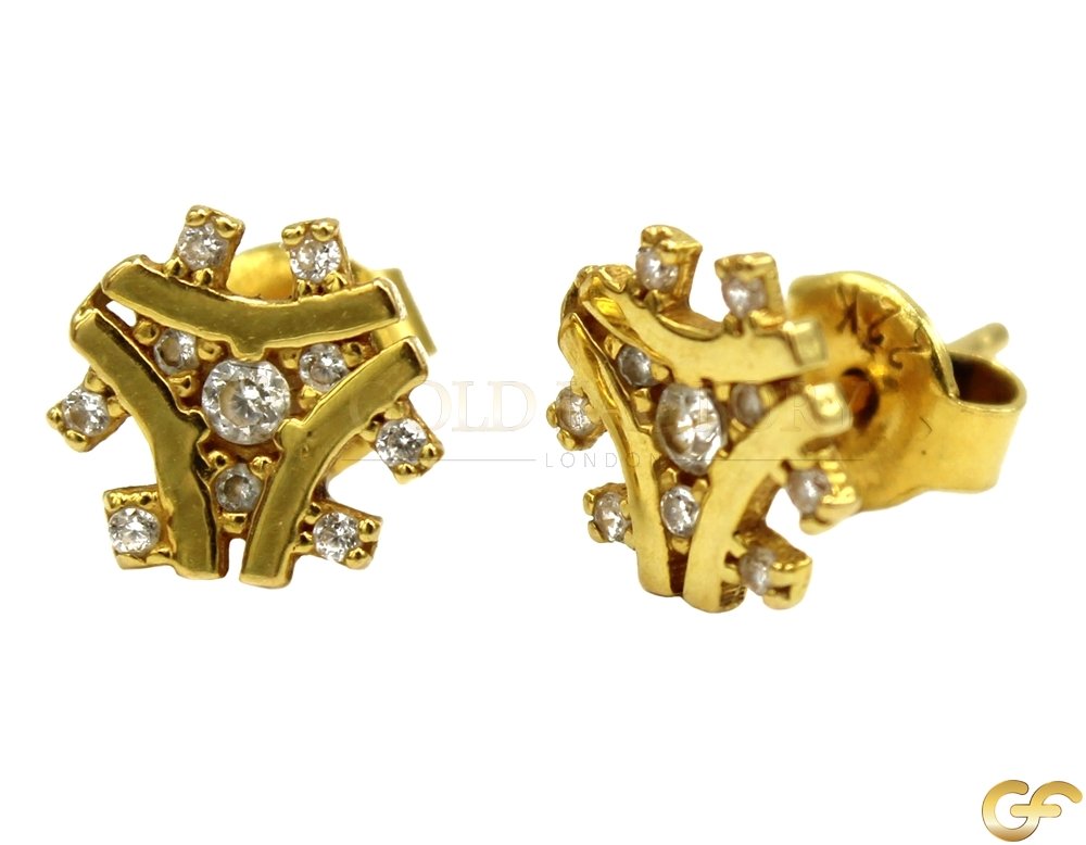 Lovely CZ with Highly Polished Yellow Metal Studs